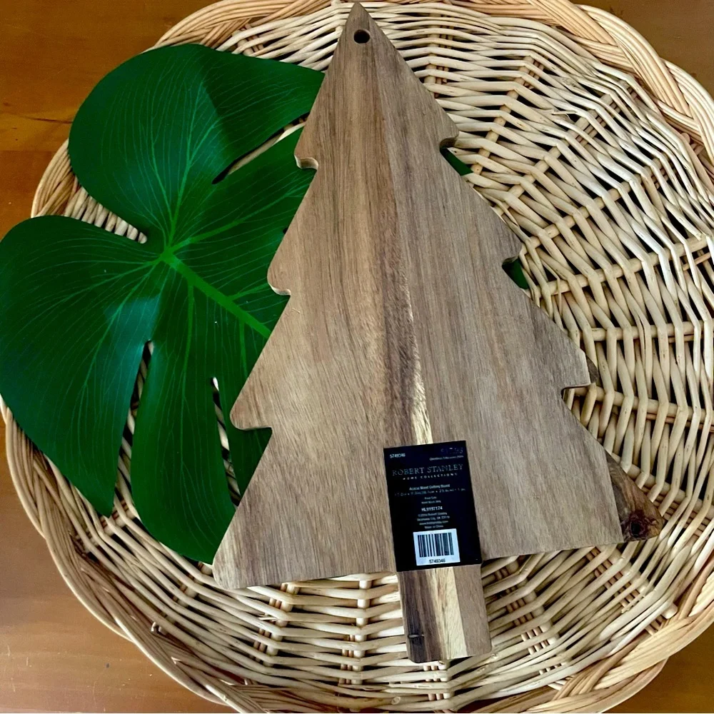 Robert Stanley Home Collection Acacia Wood Tree Charcuterie Board Holiday NWT